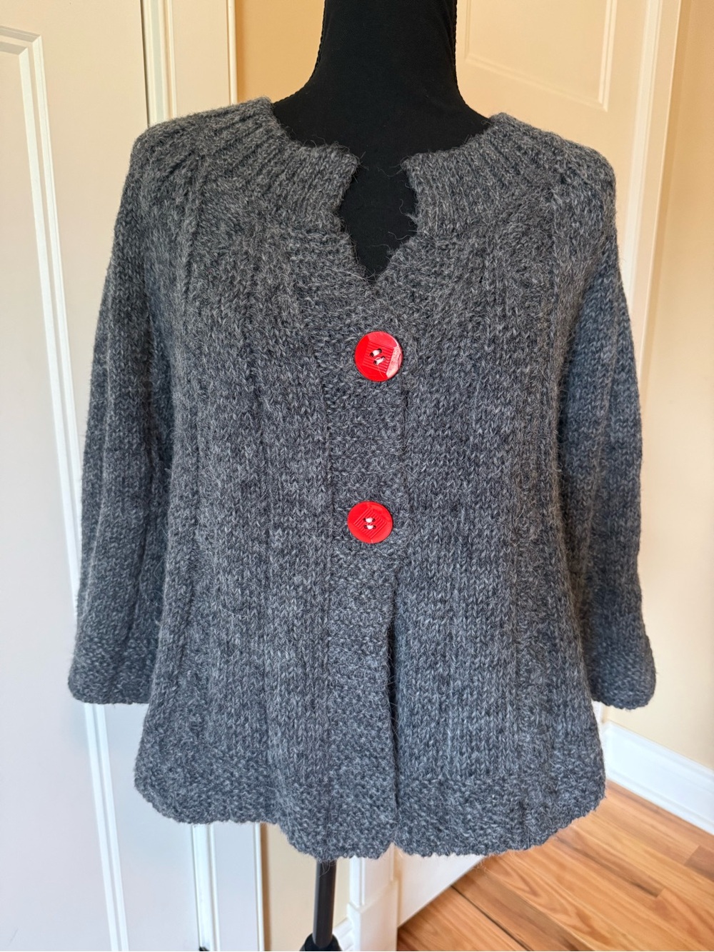 FREE PEOPLE ALPACA BLEND SHORT SWING CHUNKY CARDIGAN GRAY/RED WOMEN’S SIZE L